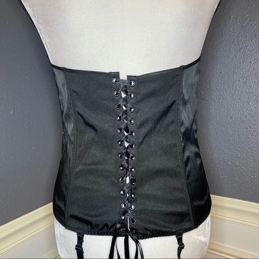 Frederick’s of Hollywood Leopard Bustier/Corset - Picture 9 of 12